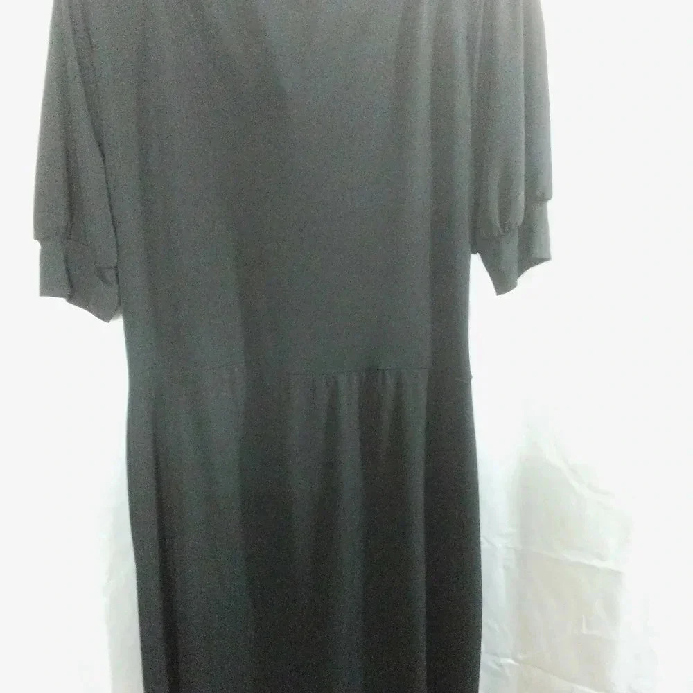 Dress - Picture 3 of 5